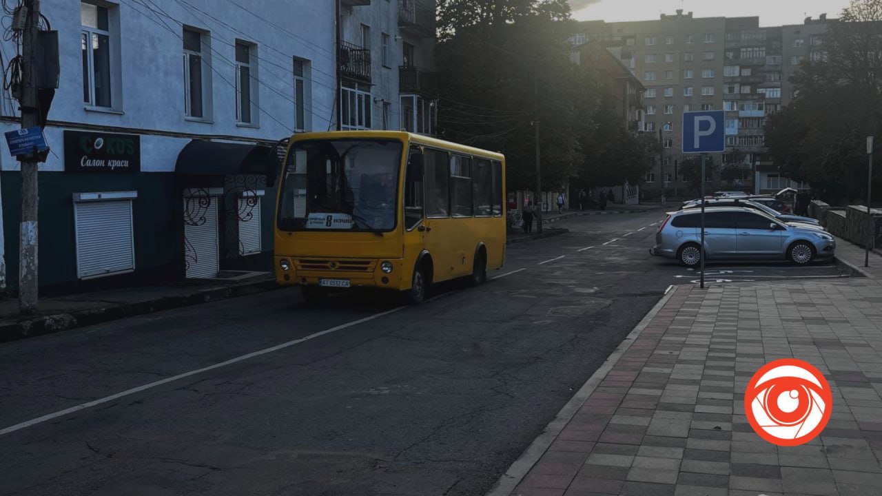 У Калуші збирають підписи під двома петиціями