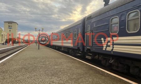 Через перекриття кордонів у Польщі люди спізнюються на поїзди до України | Що робити?