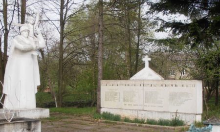 У Калуській громаді демонтують останній радянський пам'ятник
