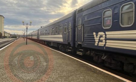 В українських поїздах замінили всю білизну. І тепер вона подорожчала