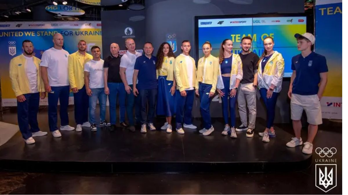 Форма національної збірної України для Олімпіади-2024 Facebook / НОК України та олімпійська команда Спортсмени демонструють форму, в якій національна збірна постане на Олімпійських іграх-2024 Facebook / НОК України та олімпійська команда Спортсмени демонструють форму, в якій національна збірна постане на Олімпійських іграх-2024 Facebook / НОК України та олімпійська команда