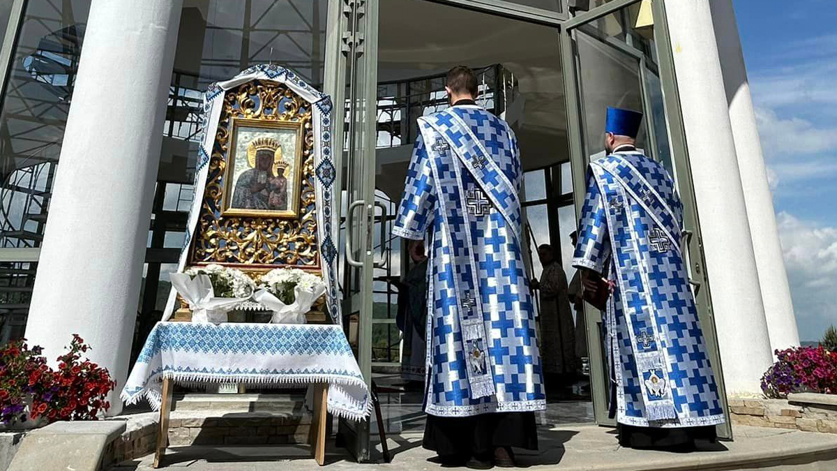 Отці Гошівського монастиря запрошують вірян на Архиєрейську літургію на Ясній Горі | АНОНС