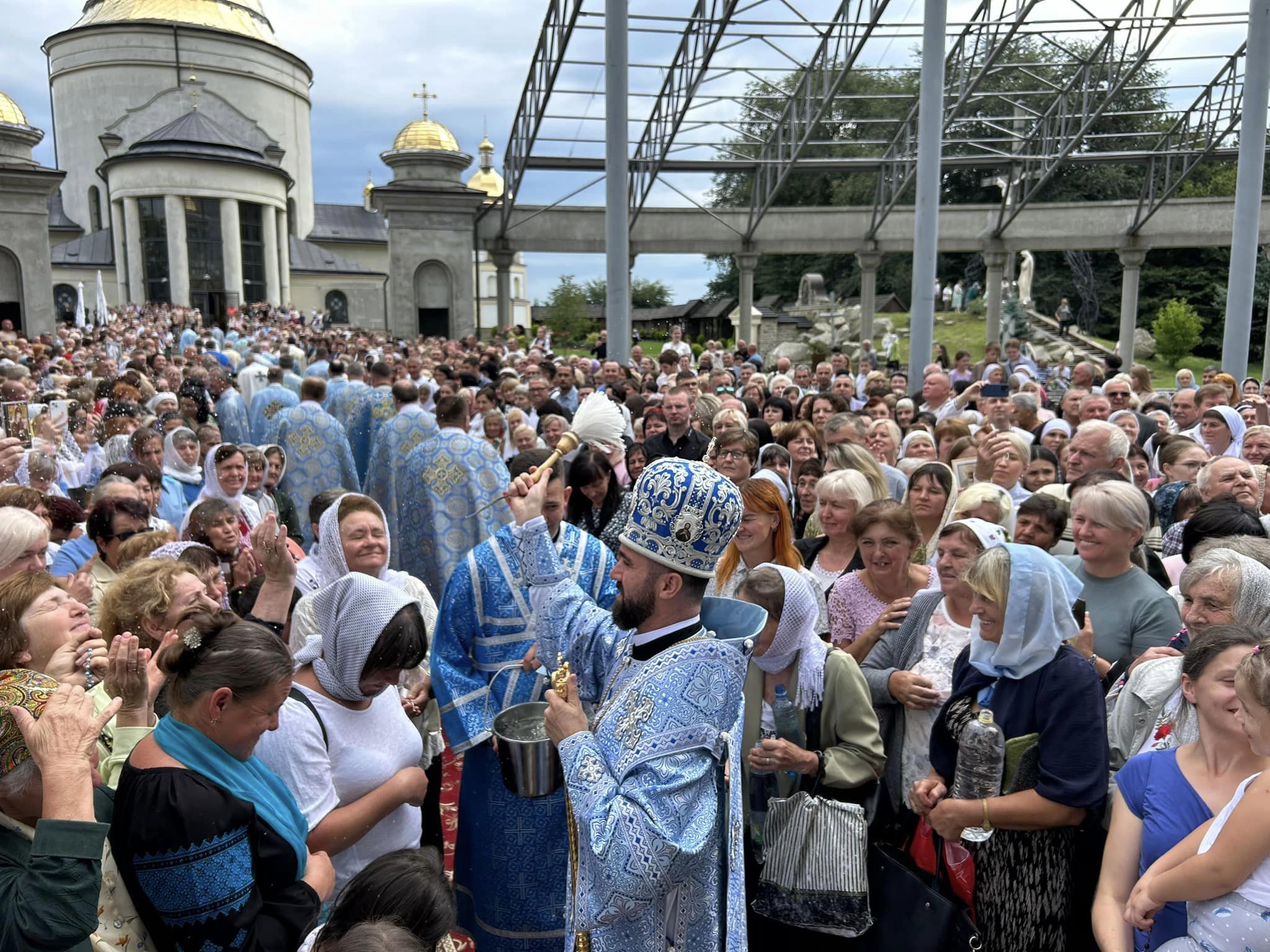 Велелюдна проща у Гошеві