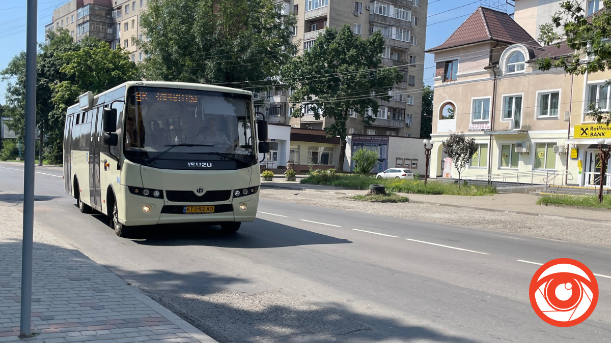 Під час ранкової хвилини мовчання у Калуші мають зупинятися маршрутки