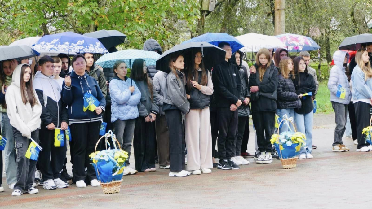 Меморіальні Таблиці Голинь