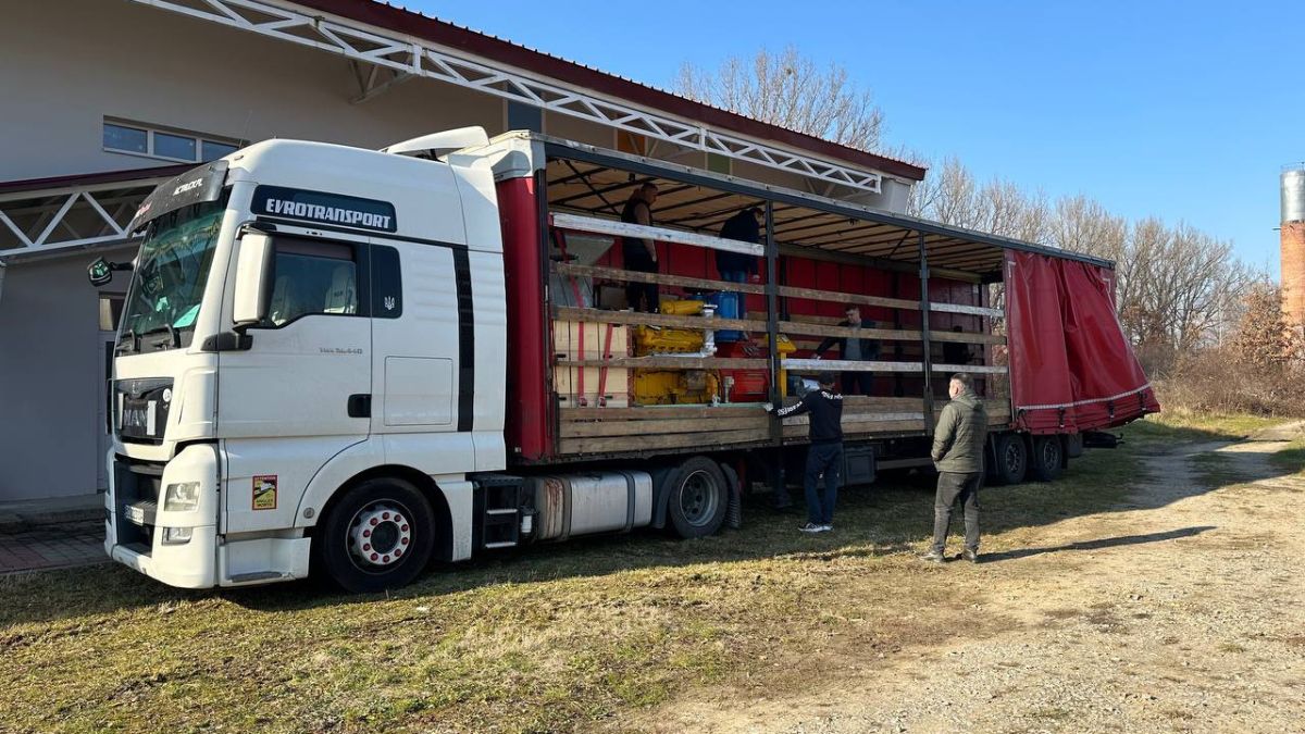 Брошнів-Осадській громаді подарували 7-тонний генератор