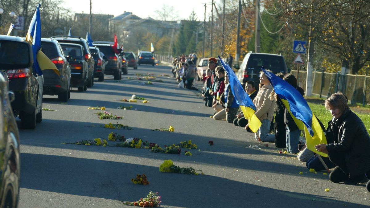 45-річного захисника Миколу Коневича поховали у рідному селі