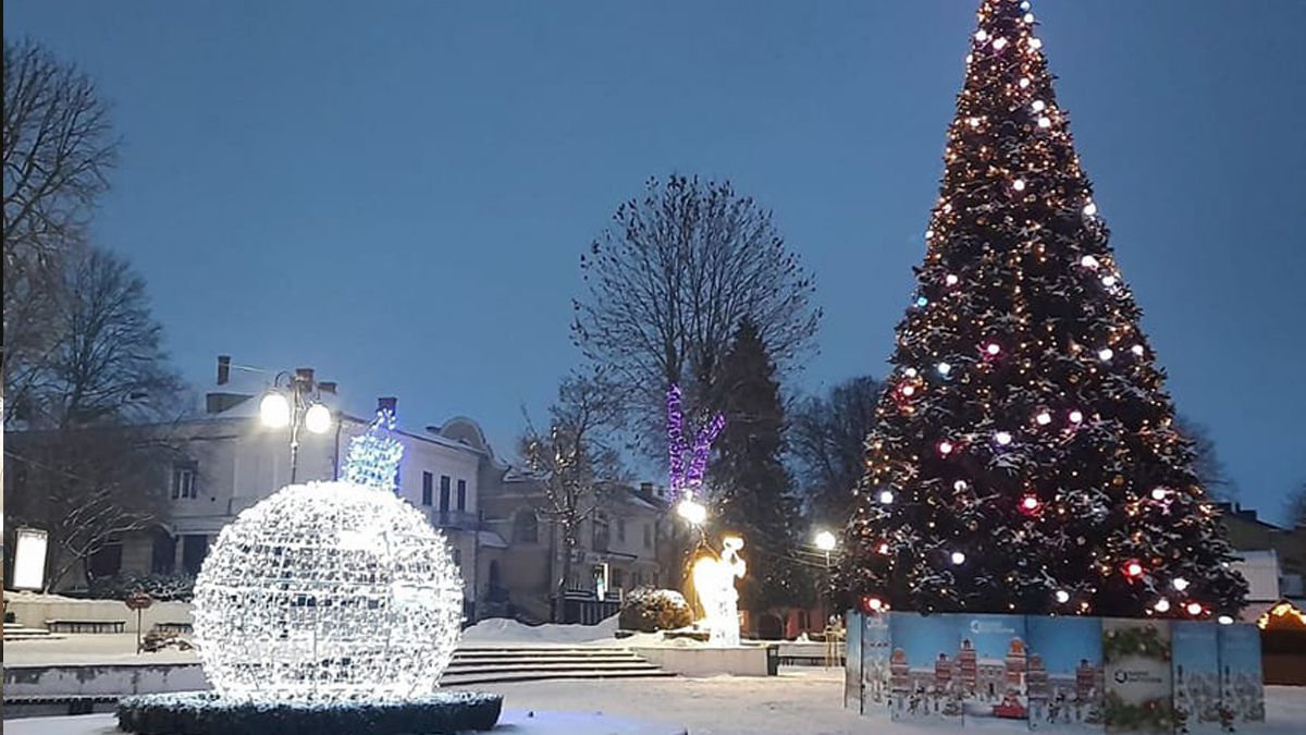 Чи буде цьогоріч новорічна ялинка на головній площі Калуша?