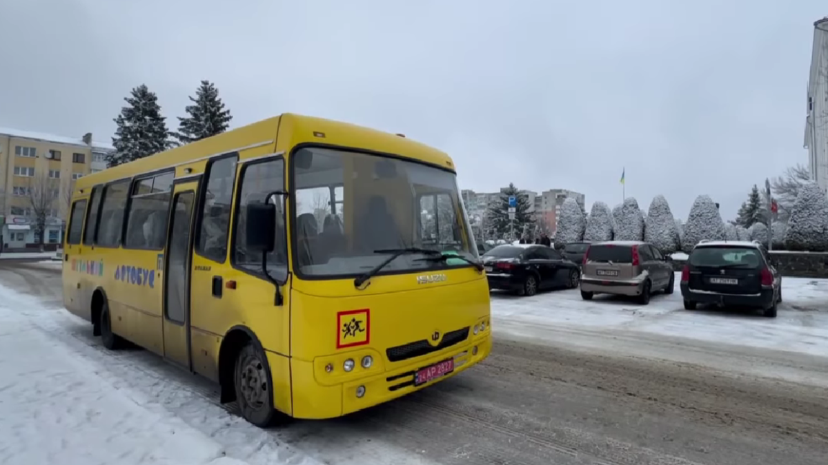 Долинська громада взяла у лізинг шкільний автобус, ще два хотіла би отримати від держави