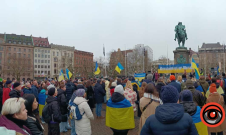 Серед учасників проукраїнської акції у шведському місті Мальме були калушани