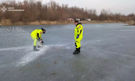 Рятувальники