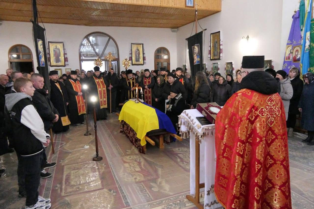 На Калущині поховали Героя Валерія Надвірнянського