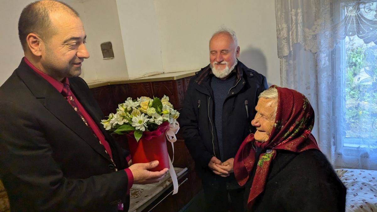 100 років