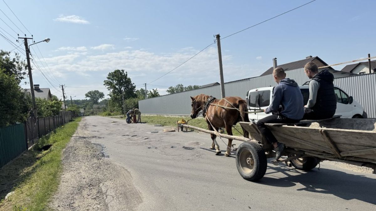 Голинь ями жителі