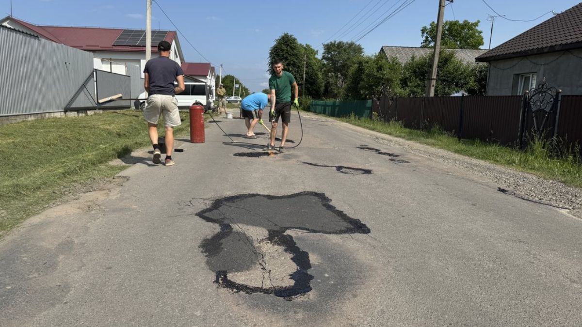 Голинь ями жителі