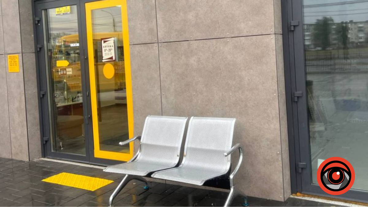 Літня жінка забула своє ім'я та адресу й сиділа на калуській автостанції