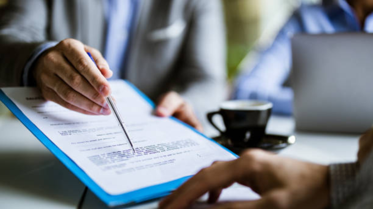 Калуш пропонуватиме "Карпатнафтохіму" передати очисні у комунальну власність