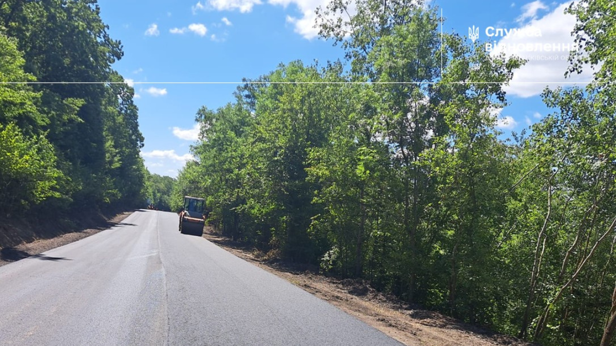 Біля Копанок та Росільної працюють дорожники: можуть бути часткові обмеження руху