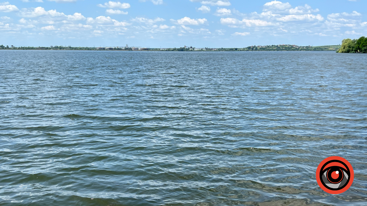 На бурштинському каналі рибалки виявили тіло молодого чоловіка