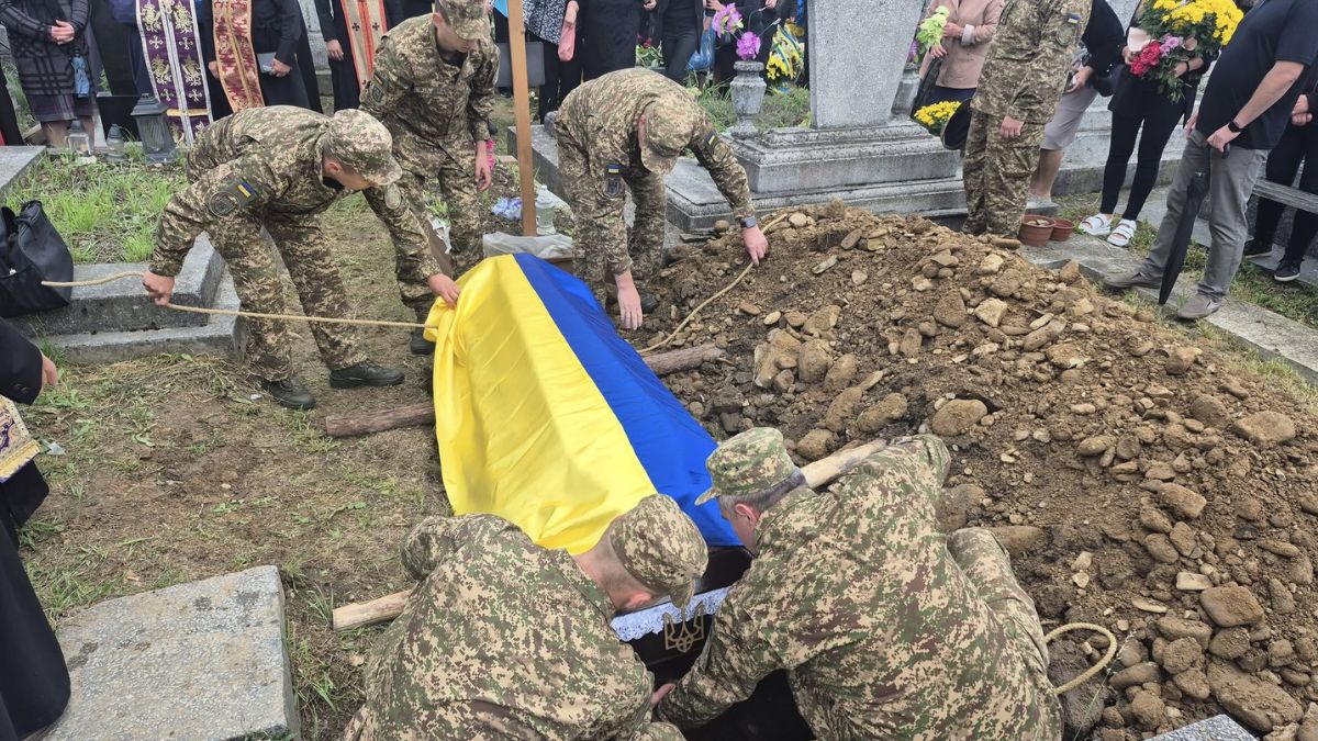 Андрій Яценко