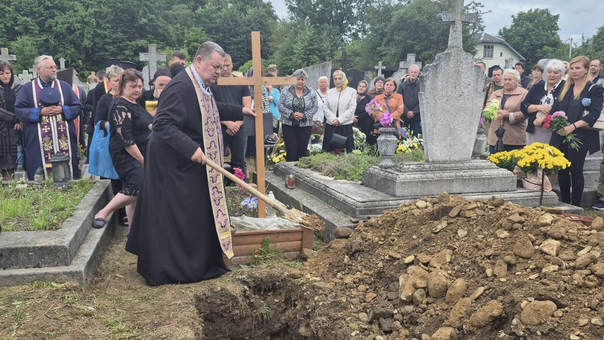 Андрій Яценко