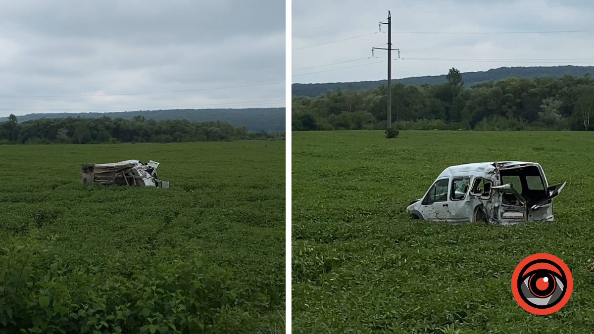 ДТП біля Калуша: машина вилетіла в поле і зазнала серйозних ушкоджень