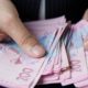 В Україні починають виплачувати "зимову тисячу" і на дітей