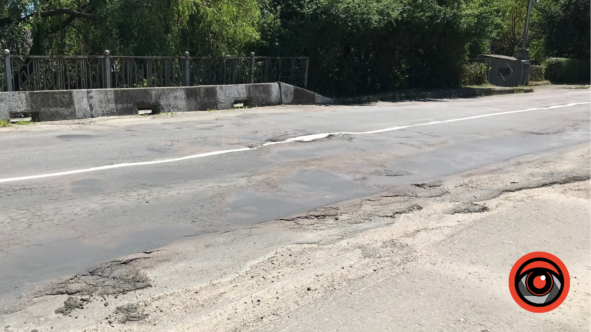 У Калуші зріжуть напливи на ще одній важливій дорозі