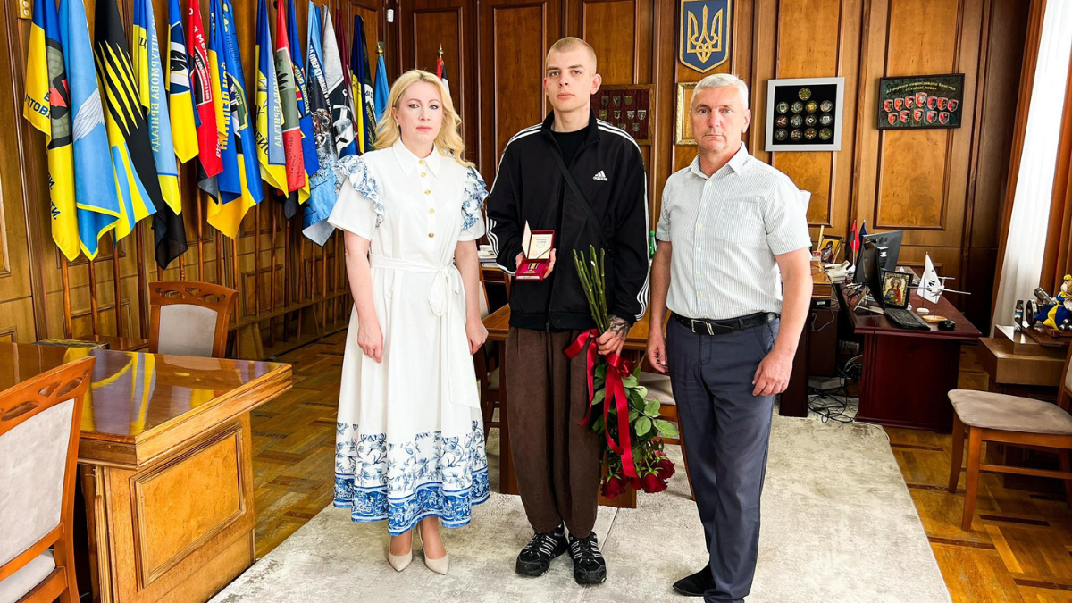 Син полеглого захисника із Калуша отримав орден "За мужність"