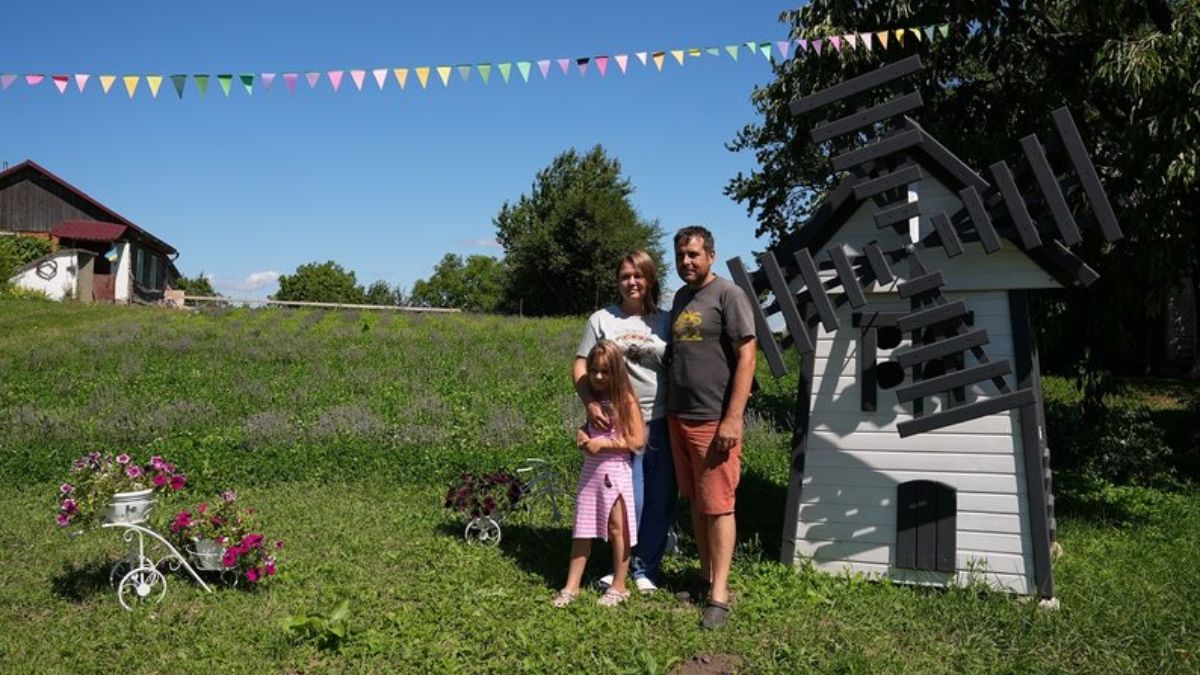 Страуси та сім'я