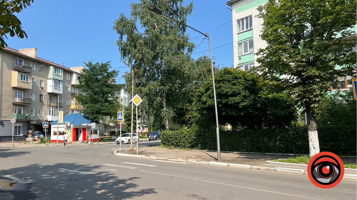 У Долині заборонили рух вантажівками по одній із вулиць