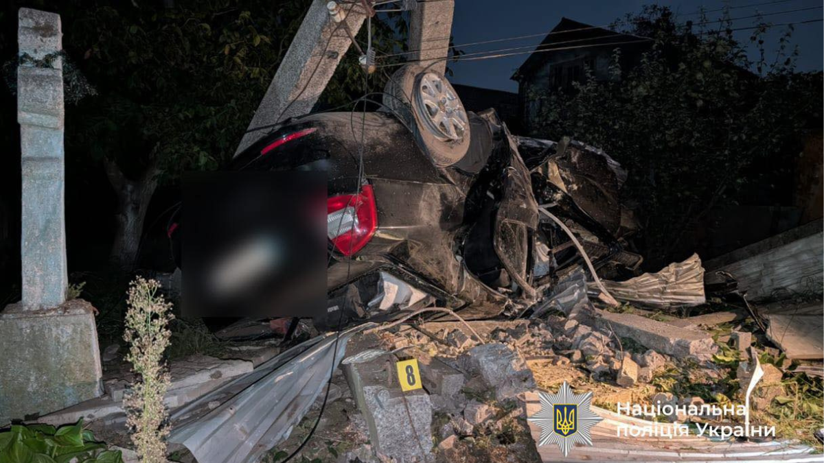 Смертельна автопригода на Прикарпатті: постраждало кілька підлітків