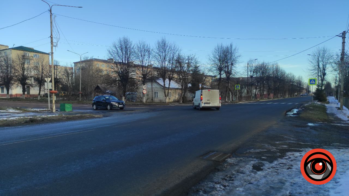 У Долині на облаштування дороги з світлофором витратять майже два мільйони гривень