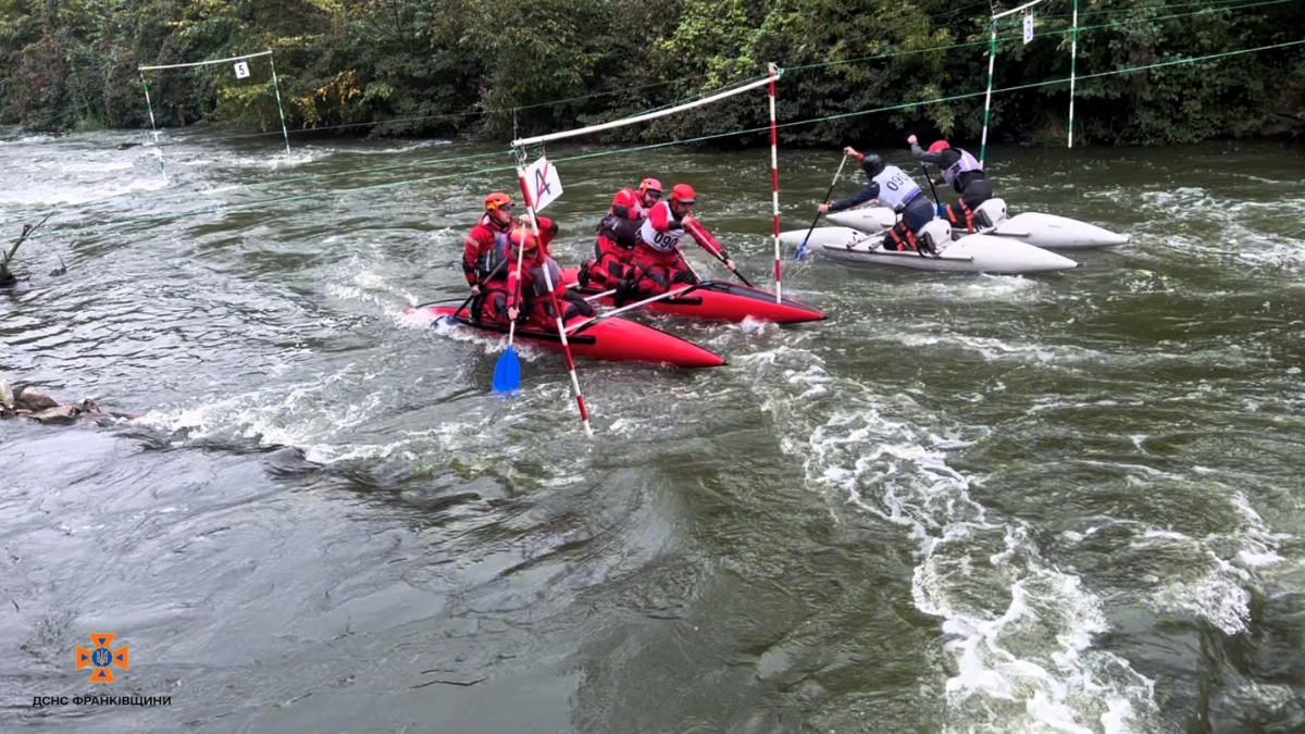 дснс рятувальники річка