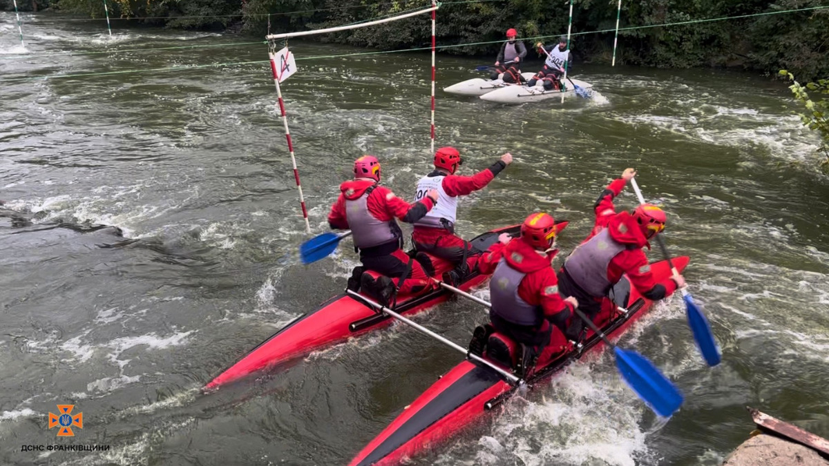 дснс рятувальники річка