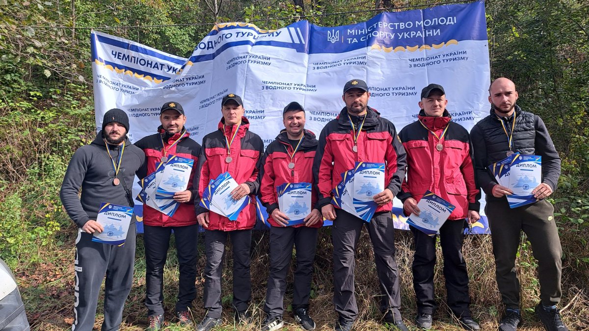 дснс рятувальники річка