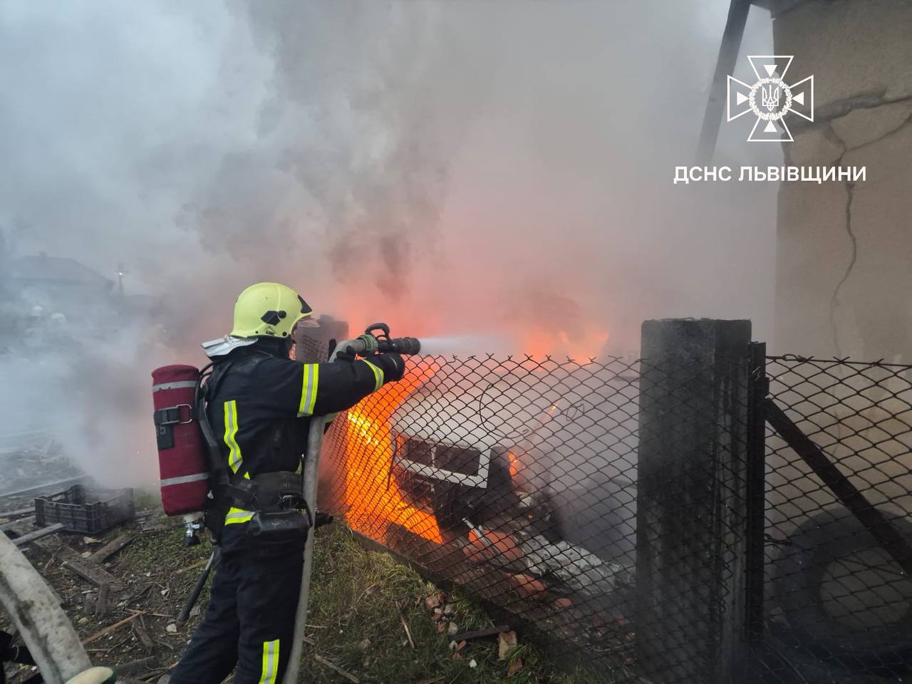 Наслідки ворожої атаки на Львівщині. 5 жовтня 2025 року. ДСНС України