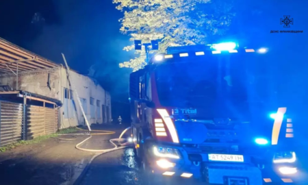У Болехові ліквідували пожежу, яка охопила 130 квадратних метрів