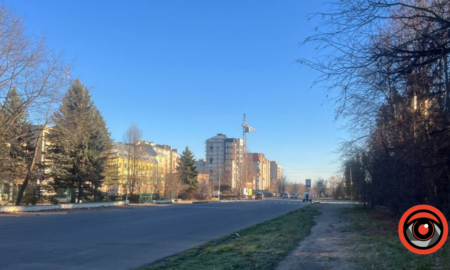 острівець безпеки у Долині став проблемою