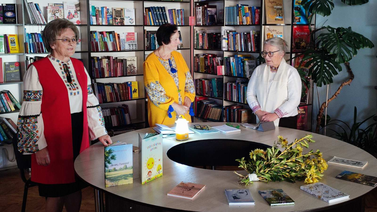 У Калуші презентували три нові книги письменниці Галини Пухти
