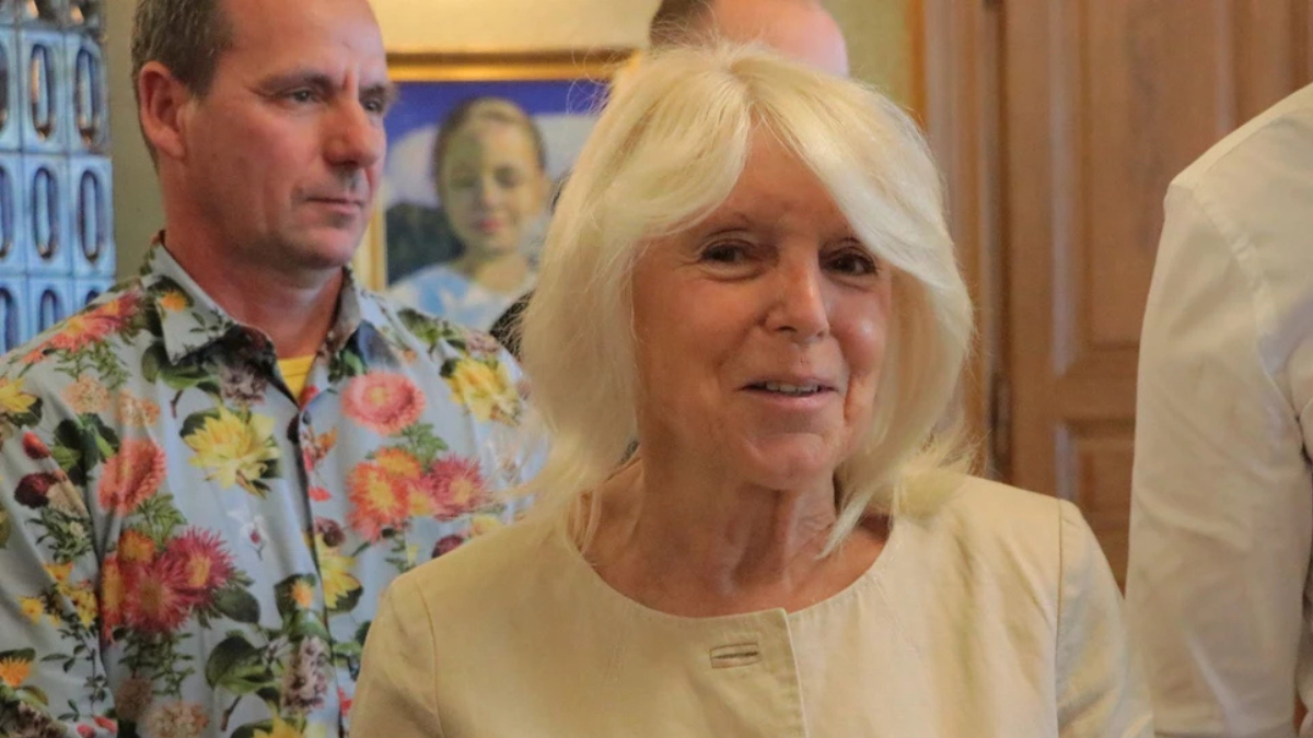 У Долині присвоїли почесний орден благодійниці з Франції Жанін Леско