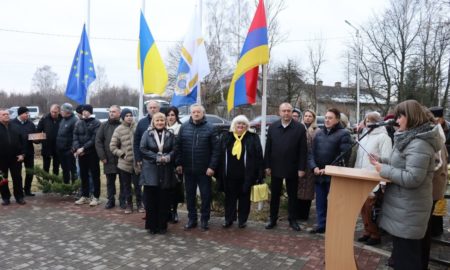 у Долині відкрили два коледжі
