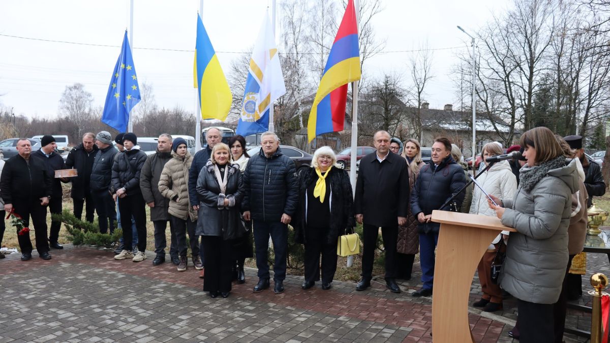 у Долині відкрили два коледжі