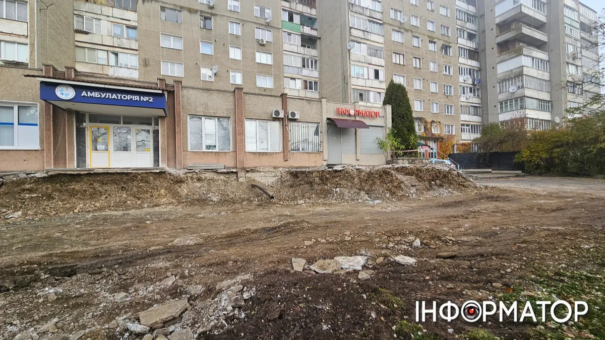 Реконструкція по-коломийськи: перед амбулаторією збудують другий поверх?