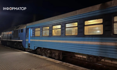 Дизель "Коломия — Рахів" — зношений артефакт, який ще якось їде у Карпати