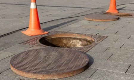 Начальник муніципальної інспекції провалився в люк