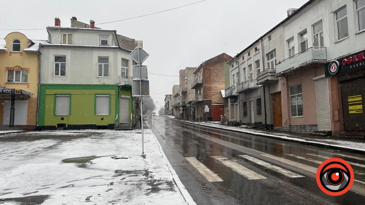 у Калуші випав перший сніг