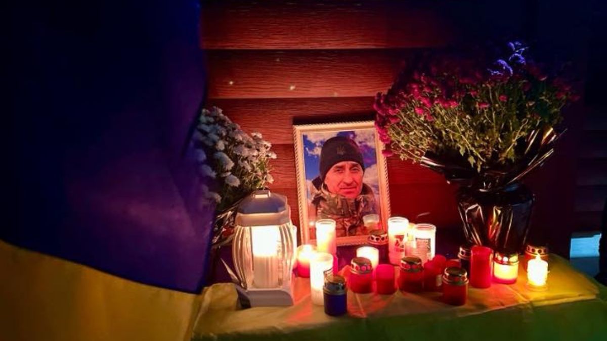 похорон Героя