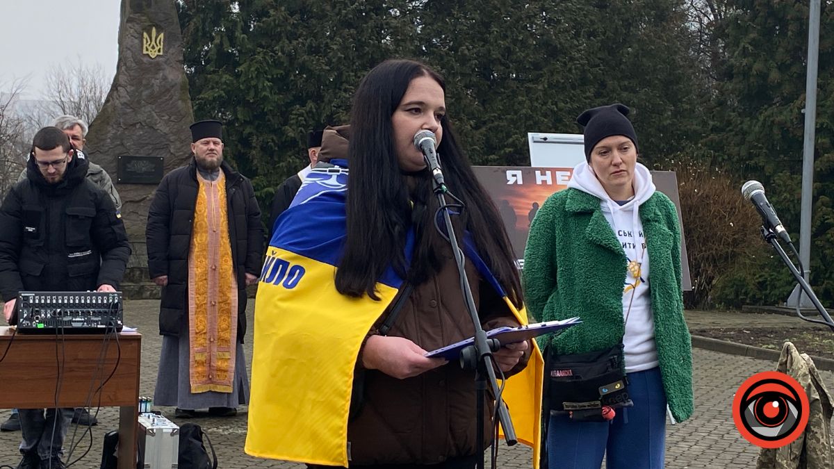 У Калуші провели акцію-нагадування про військовополонених та зниклих безвісти захисників