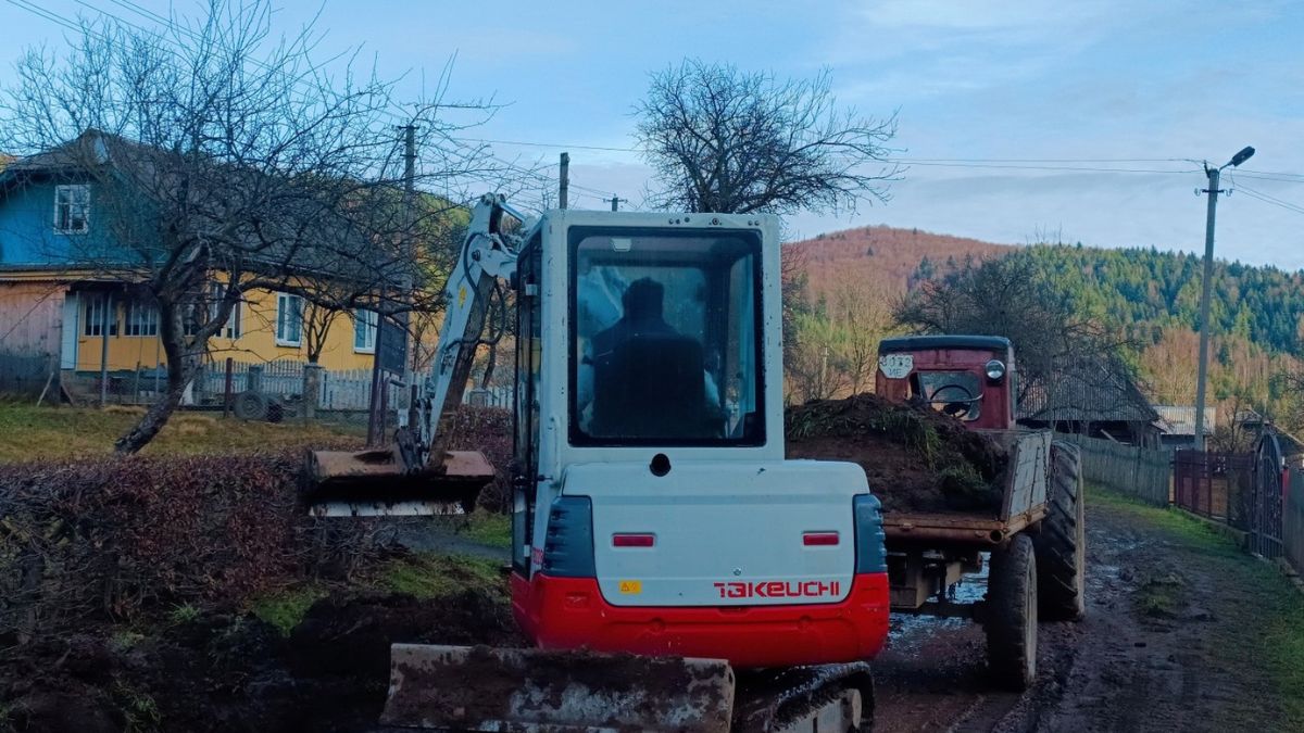 ремонт дороги у Лужках